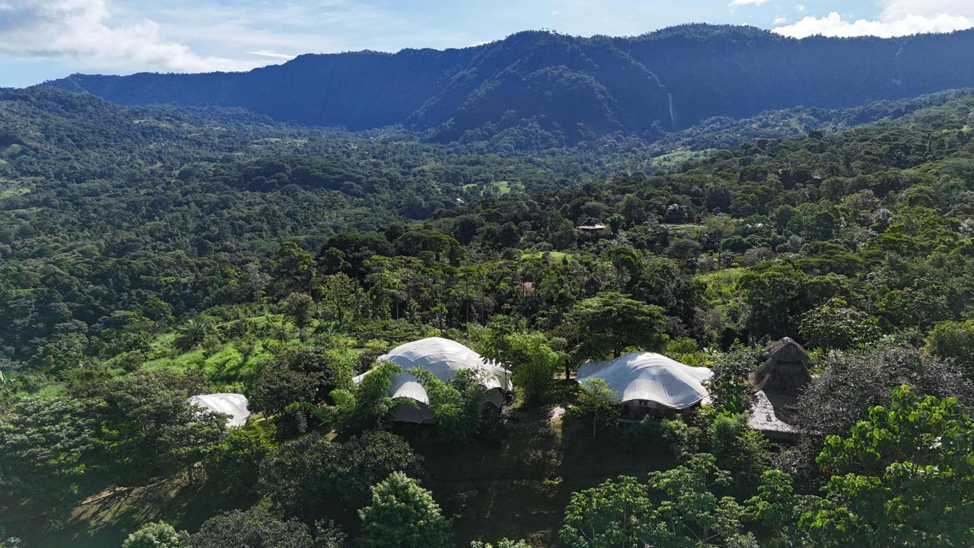Holos Retreat Center: The Entire Ridge Basecamp Baru Eksteriør bilde